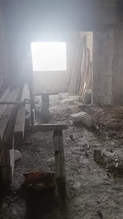 شقة بمسرابا طابق ٥ مساحة ١٠٢ م ٣ غرف وصالون عضم..بناء مخدم