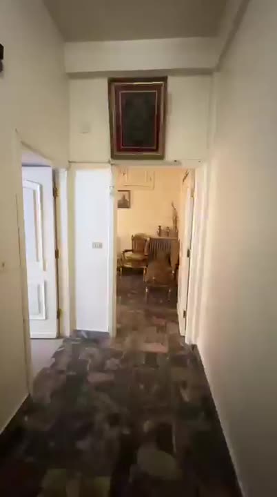 للبيع شقة - المزة شارع الجلاء مقابل السندباد