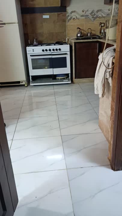ششقة  ع بعض قابل لعزل المطبخ 