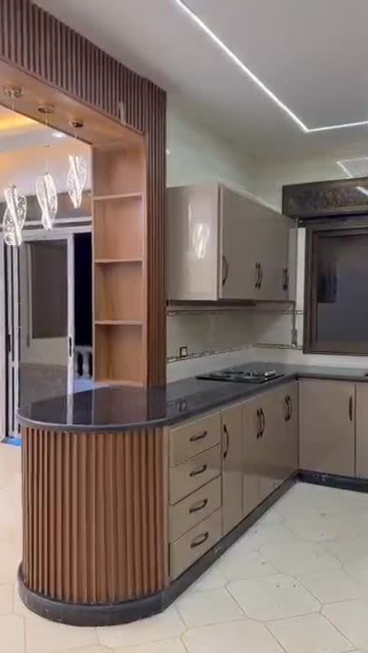 للبيع بيت اربع غرف ومنافع تجهيز جديد 