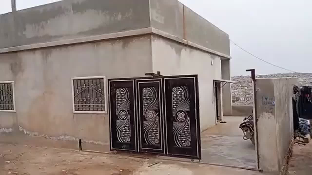 بيت عربي للبيع طريق دير حسان قاح - إدلب، 250 م²، 2 غرفة، 