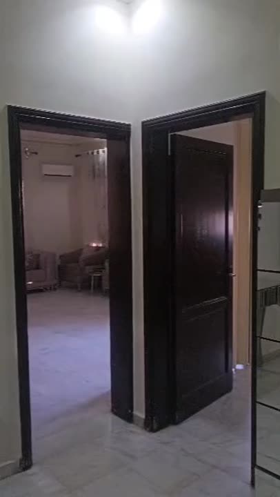 شقة سكنية للإيجار في الفرقان بحلب - 6 غرف و220م² 