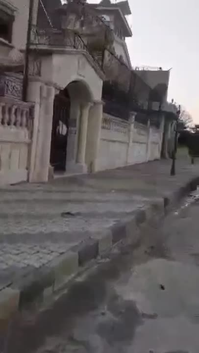 إيجار فيلا مفروشة في الحمدانية، ٣ طوابق مصعد داخلي مع كراج سيارات 