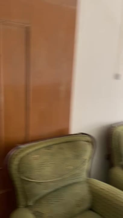 منزل ببلودان اطلالة عالسهل موقع مميز جانب استراحة مشوار 