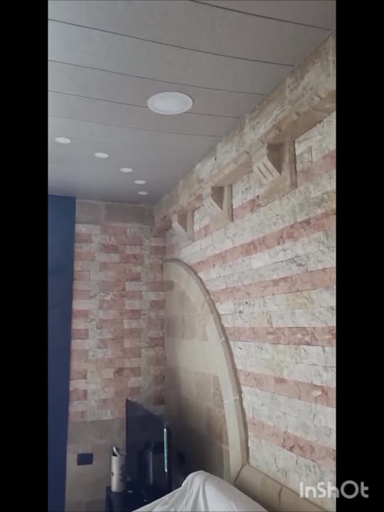 شاليه أرضي للبيع في رأس شمرا - 110 م² عالبحر مباشر 