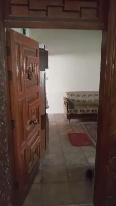 للبيع شقة في حارة الشوام 157 م 4 غرف وصالون مع السطح