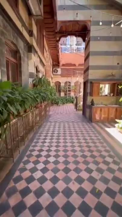 بيت عربي فرنجي للبيع حارة اليهود بالقرب من باب شرقي - 300 م² مع 7 غرف