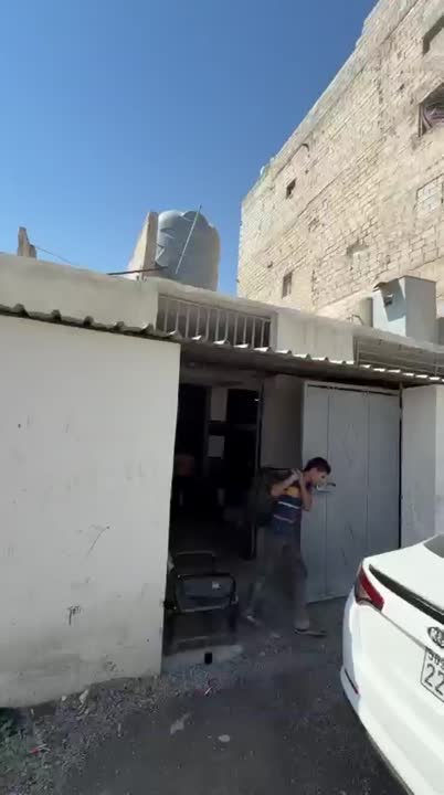 معمل بلكلاسه للبيع خلف جامع زيد بن حارثه وفيك تعمر أكثر من طابق  