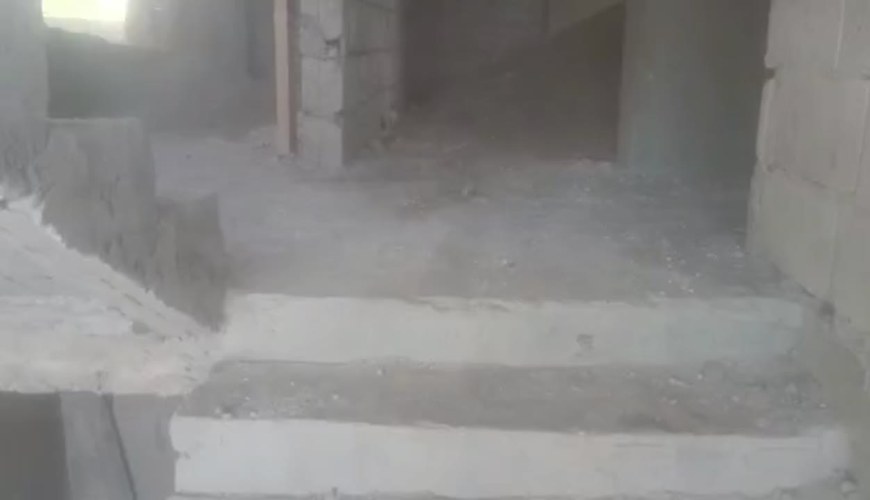 🏠للبيع_شقة_سكنية​ عالعضم📍 أتستراد اللاذقية حلب القديم ، قرية الجنديرية