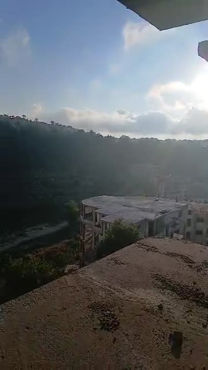 بناء كامل عالعضم للبيع في صلنفة - 4 طوابق بسعر 125,000$