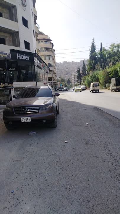 محل صالة طابقين للبيع  200 م² بسعر $225,000