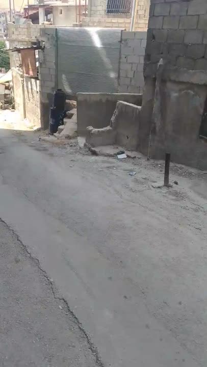 للبيع منزل عربي بالمزة و فوقن محل 40متر من مالك 0994519183