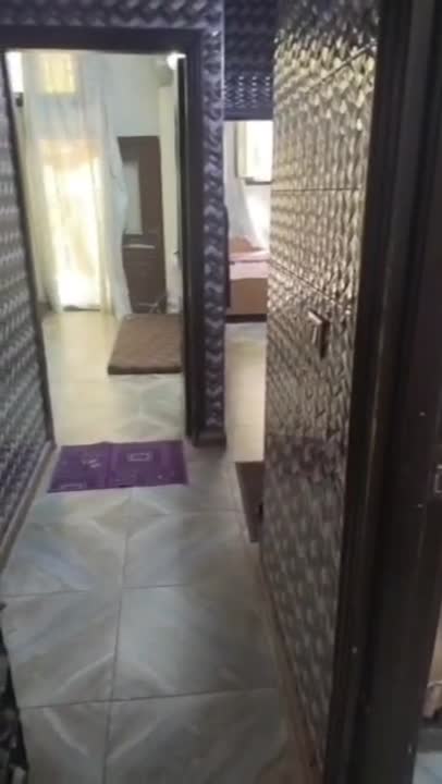 شقة للبيع في القصور جانب جامع العباس بسعر 34,000 دولار