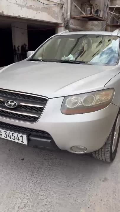 هيونداي سانتا في 2007 فضية للبيع  بسعر 12,500$