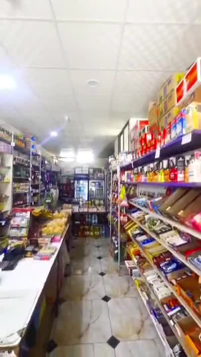 شقة للبيع في المزة 86: غرفتين وصالون مع محل بسعر 65,000$
