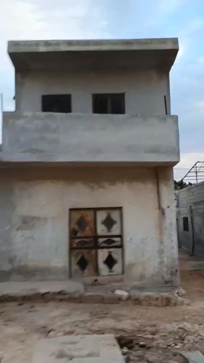 بيت طابقين للبيع بكفرلوسين - 100 م² بسعر 5000$