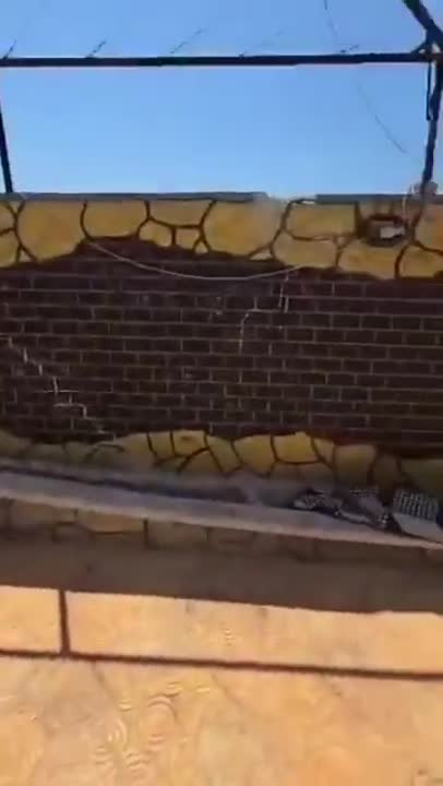 للبيع بيت عربي 320ممع جناين وبناء 140م/ اربع غرف/شمالي الدانا حير صبي