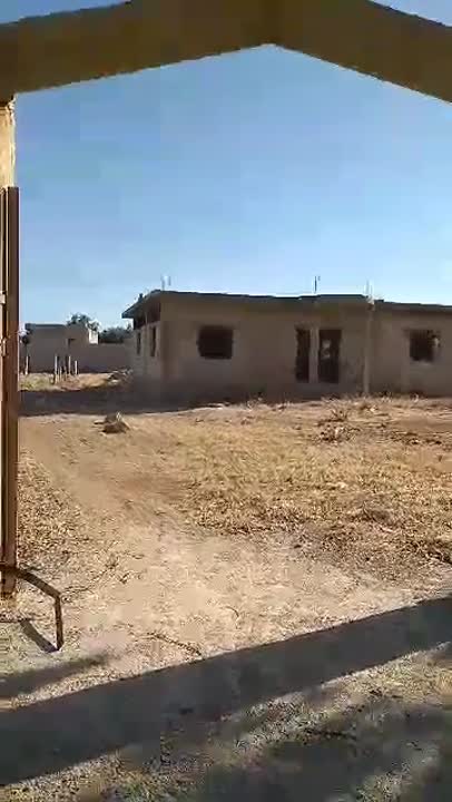 مزرعه يوجد فيها فيلا للبيع