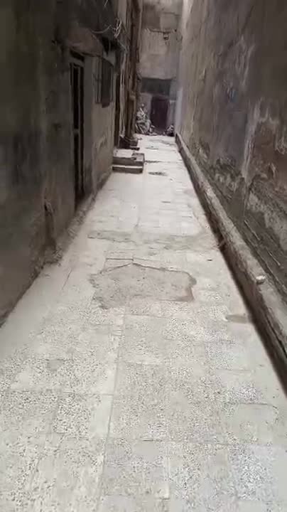 للبيع  بيت عربي افرنجي  بموقع ممتاز 