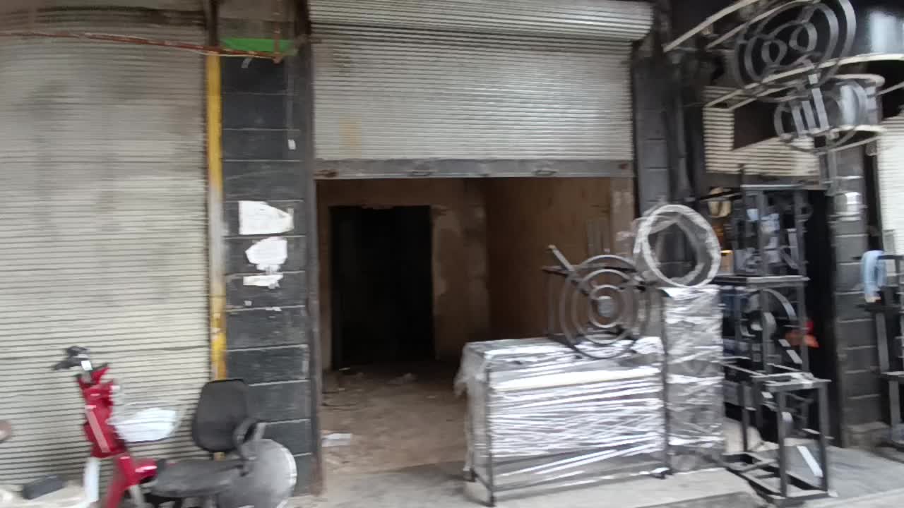 للبيع محل تجاري مناخلية سوق الحدادين