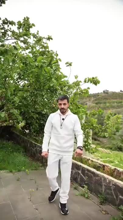 مزرعة بمساحة 5 دنم مع بناء 100 متر دوبليكس 