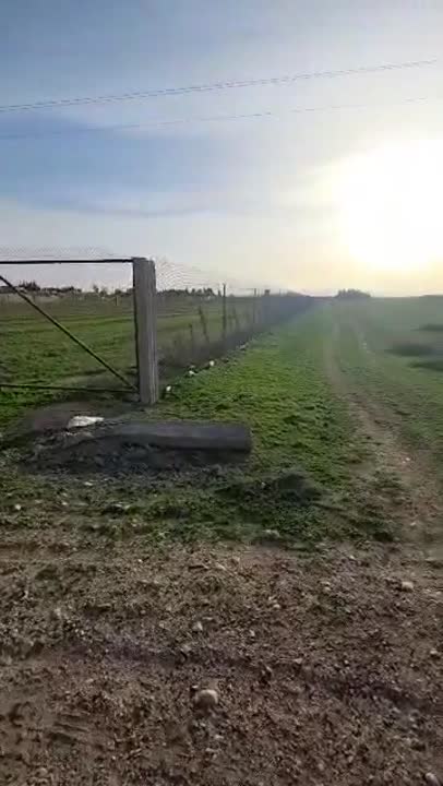 أرض للبيع بلغزلانيه على طريق المطار دمشق دولي 