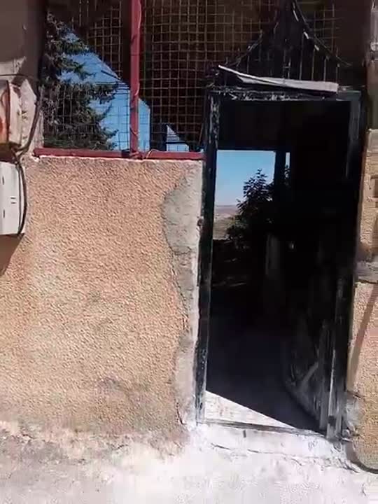 فلل للبيع في الزبداني - 4 غرف وصالة - 500 م²