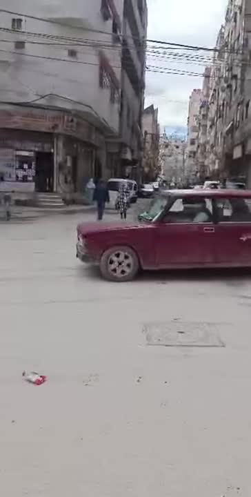 للبيع محل 75 متر عل شارع العام قرب سوق الشراقي بي بيت سحم