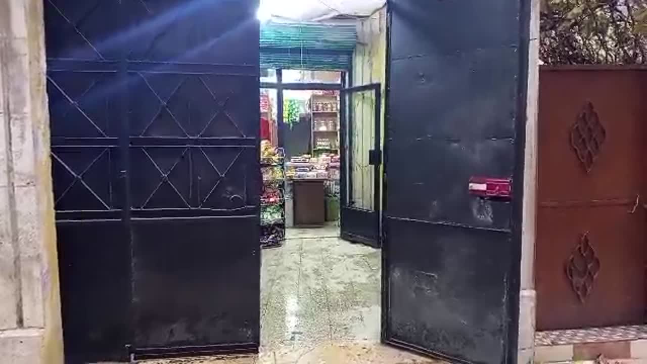 للبيع محل تجاري في سيف الدولة خلف جامع النصر