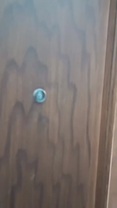 للبيع منزل 3 غرف وموزع إكساء سوير سوبر ديلوكس