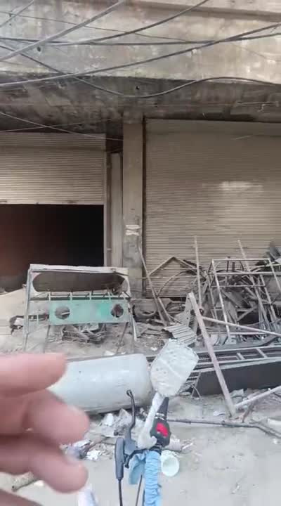 ثلاث محلات للبيع مساحه المحل 40م
