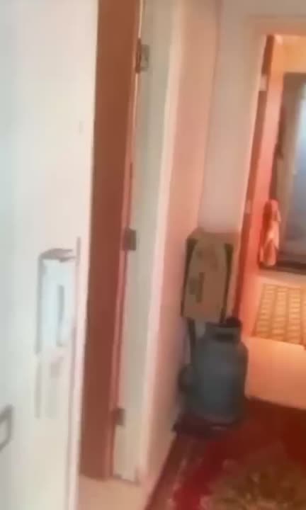 للبيع منزل بالسويقة ٣ غرف وصوفا وحمامين ومطبخ